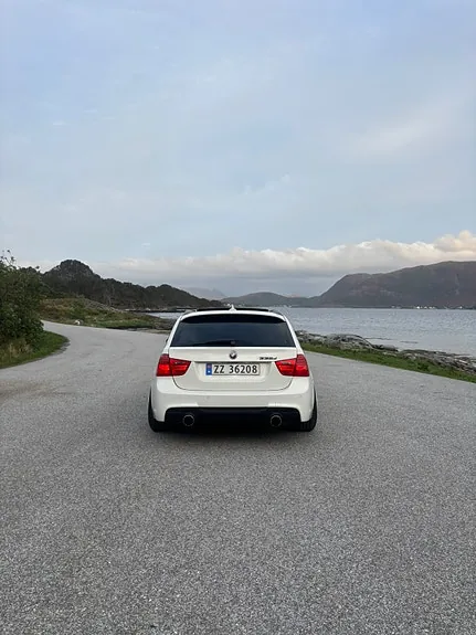BMW 335D 2010 photo 4
