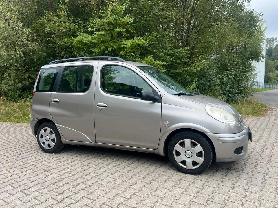 Toyota Yaris Verso