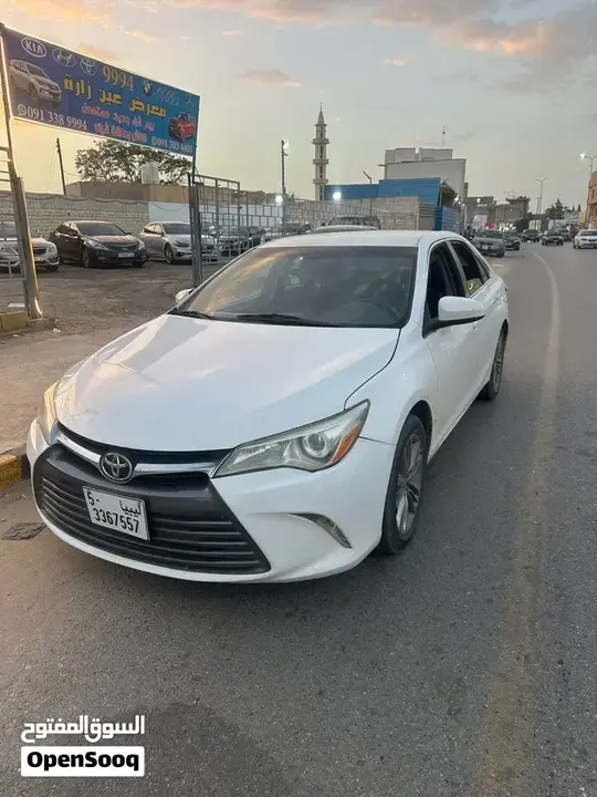 Toyota Camry 2017 photo 2