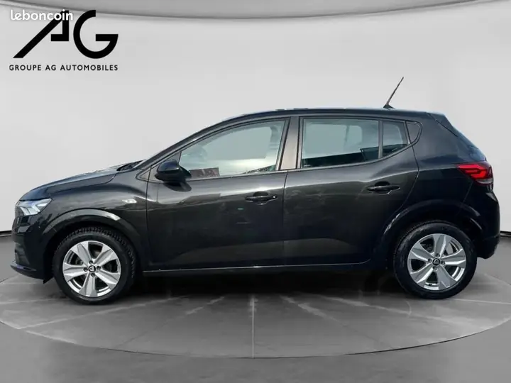 Dacia Sandero 2022 photo 2