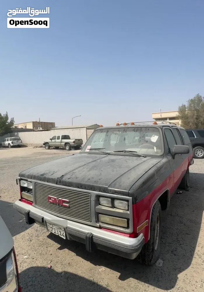 GMC Suburban 1991 photo 3