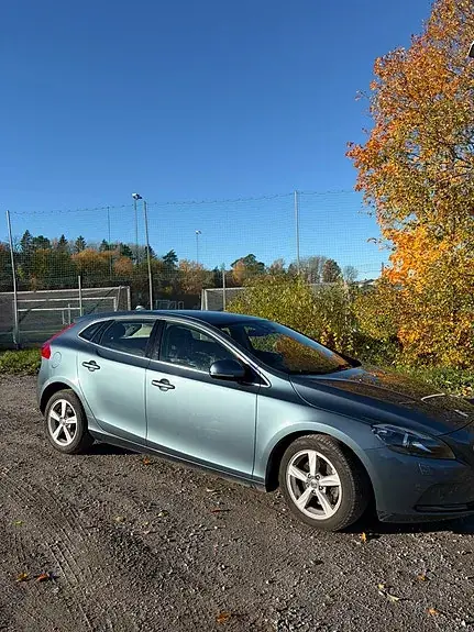 Volvo V40 2013 photo 2
