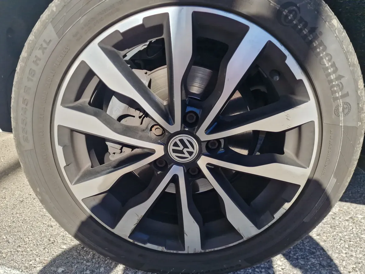 Volkswagen T6 Multivan 2019 photo 3