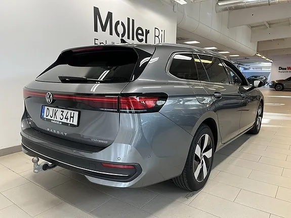 Volkswagen Passat 2025 photo 4