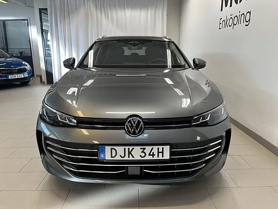 Volkswagen Passat 2025 photo 5