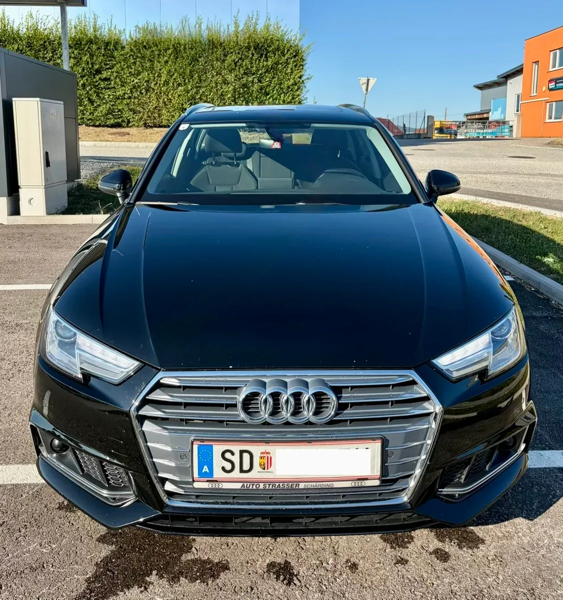 Audi A4 2019 photo 2