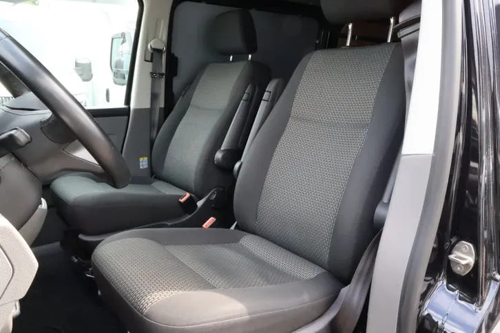 Volkswagen Transporter 2023 photo 2