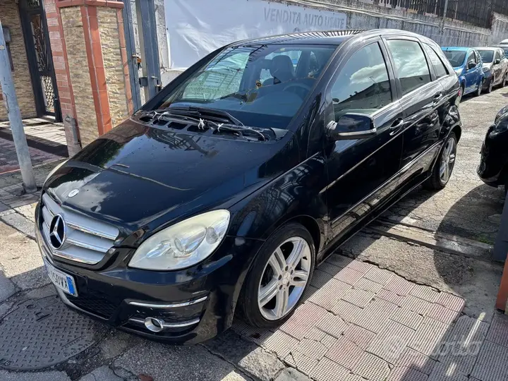 Mercedes-Benz B 200 Cdi 2009 photo 2