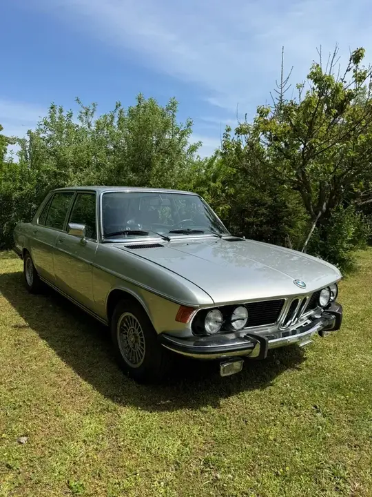 BMW 3.3 Li Modell E3 Langversion 1976 photo 3