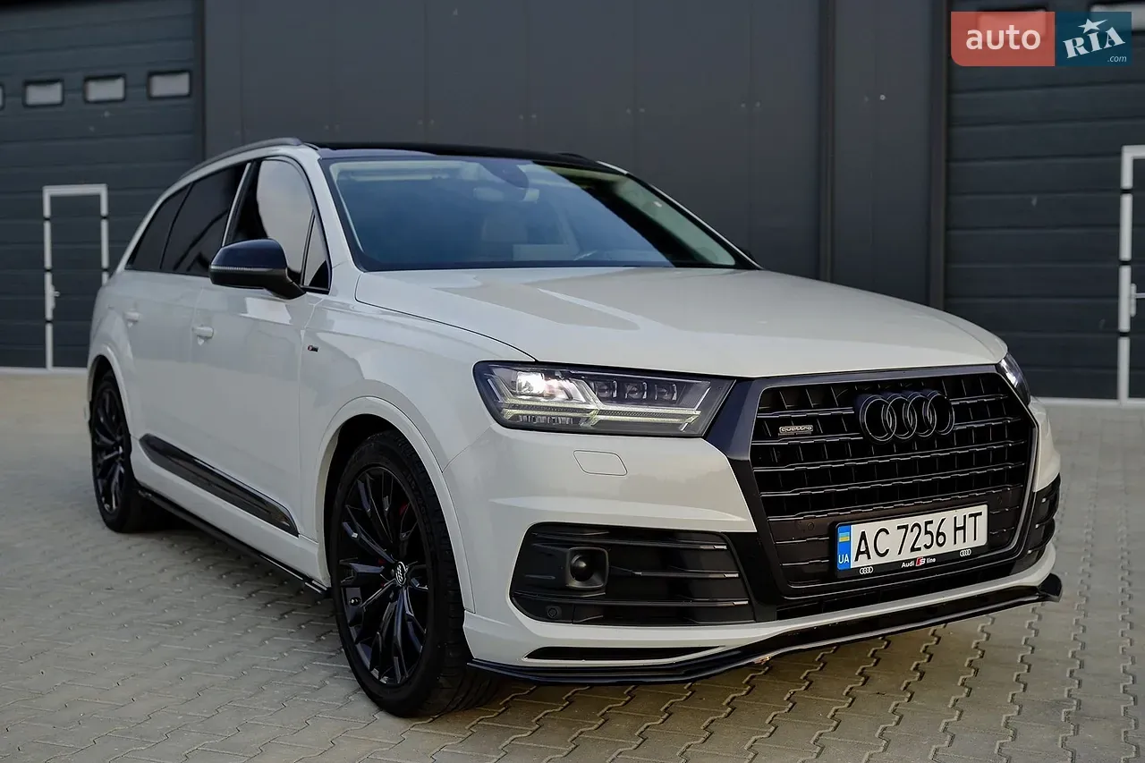 Audi Q7 2016 photo 2