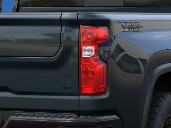 Chevrolet Silverado 3500Hd 2026 photo 3