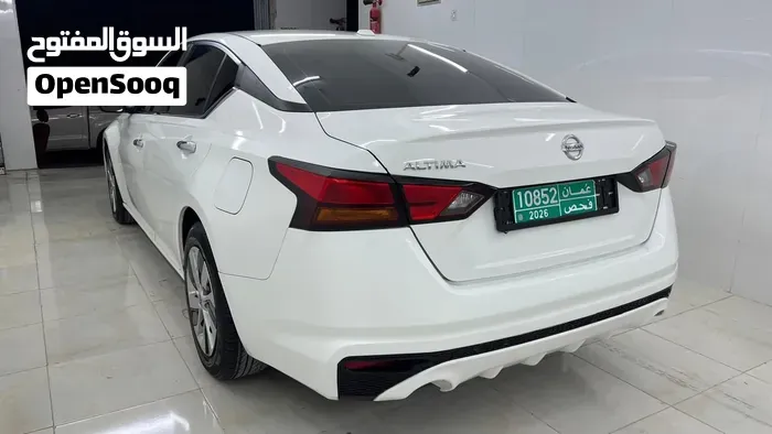Nissan Altima 2019 photo 4