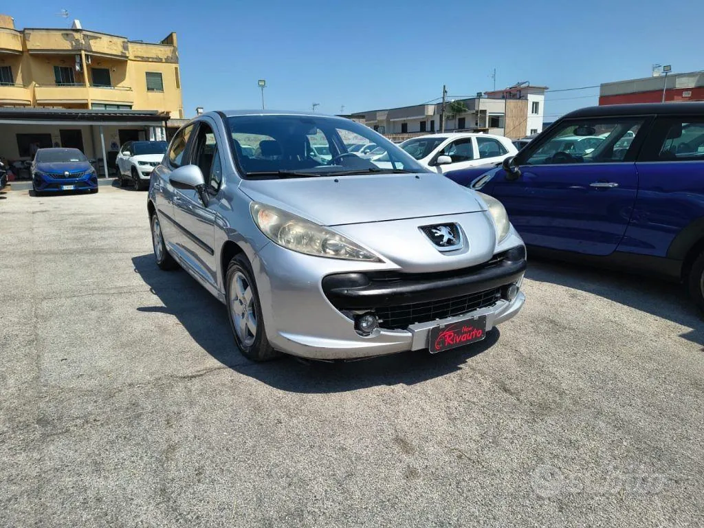 Peugeot 207 2007 photo 3