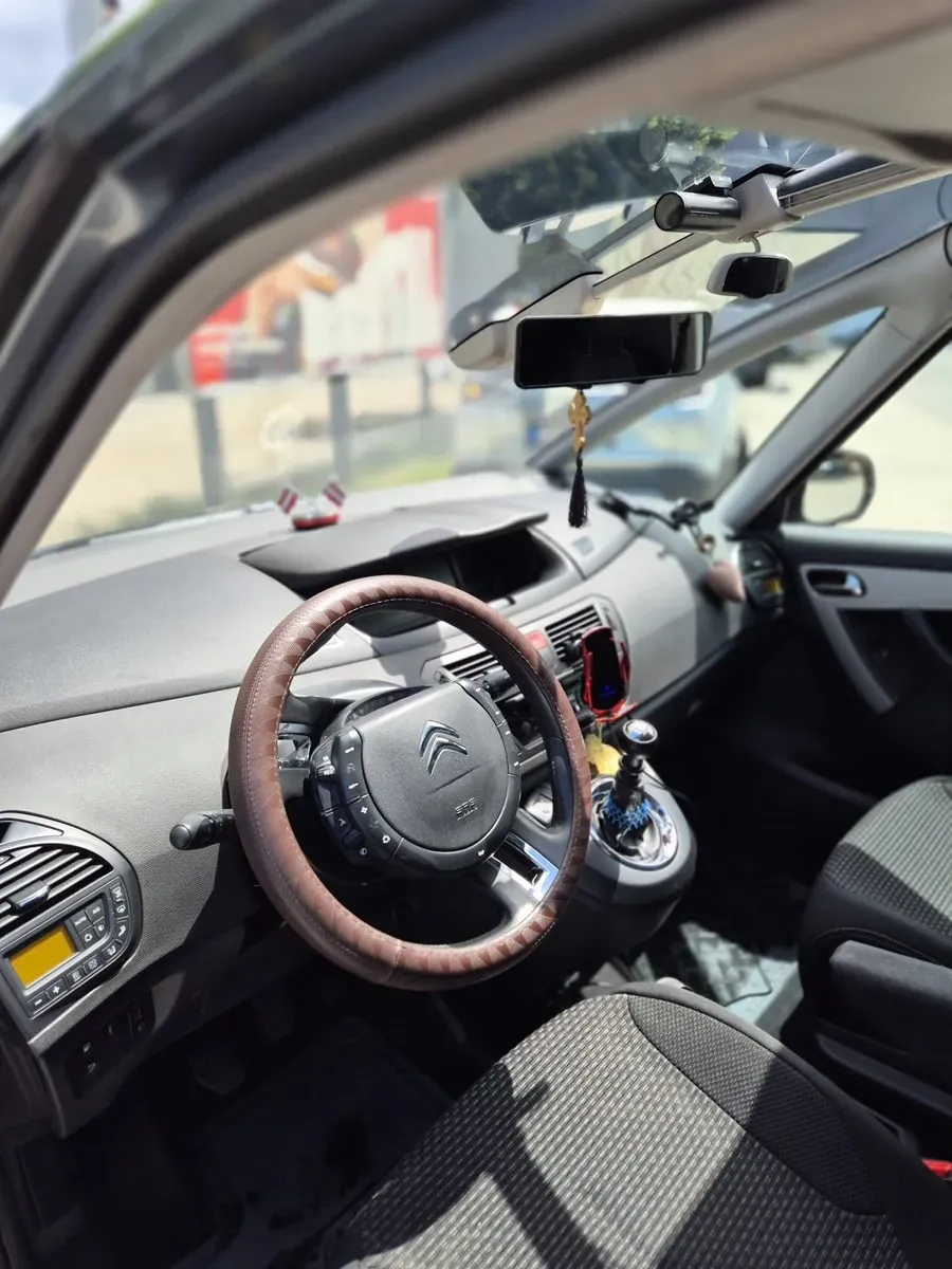 Citroen C4 Picasso 2012 photo 3