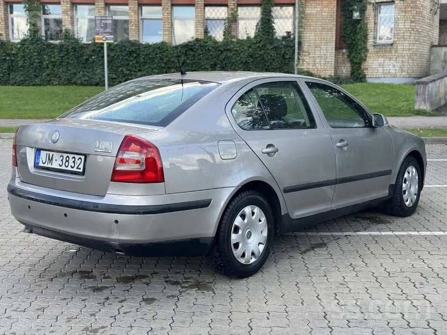 Skoda Octavia 2007 photo 2