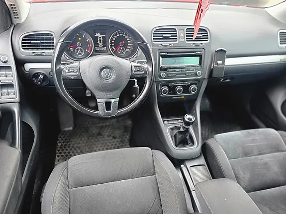 Volkswagen Golf 2010 photo 2