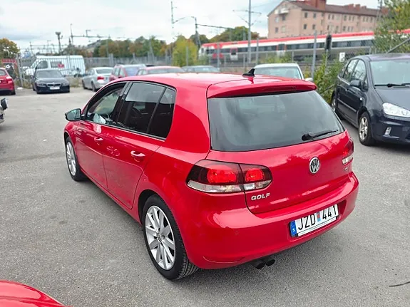 Volkswagen Golf 2010 photo 3