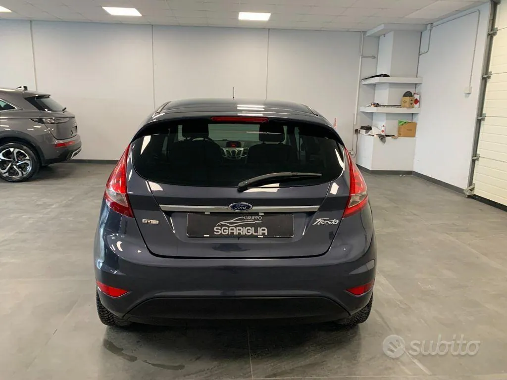 Ford Fiesta 2010 photo 5