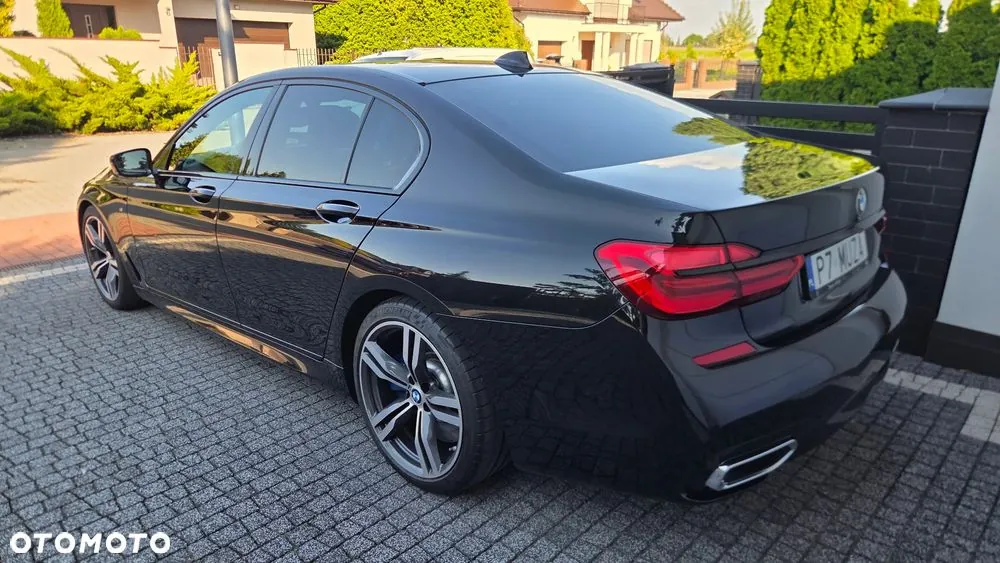 BMW 7 Series 2017 photo 4