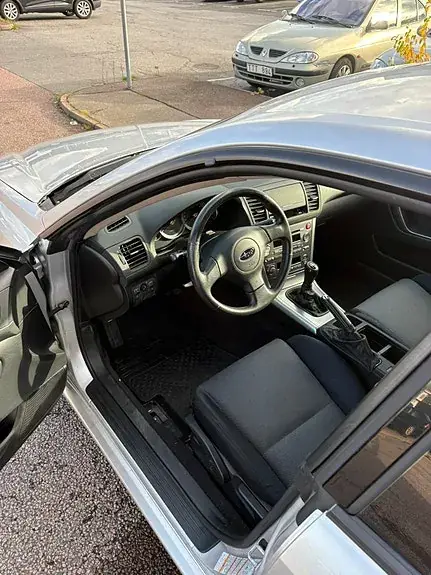 Subaru Legacy 2005 photo 4