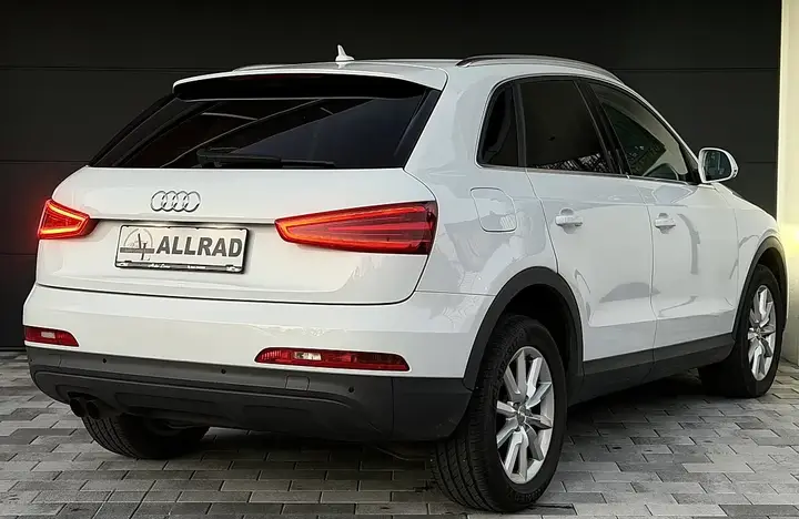 Audi Q3 2014 photo 2