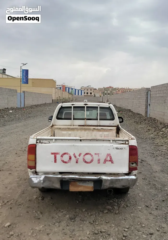 Toyota Hilux 2010 photo 4