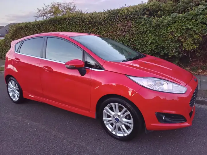 Ford Fiesta 2013 photo 4
