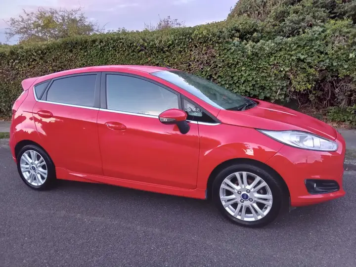 Ford Fiesta 2013 photo 5
