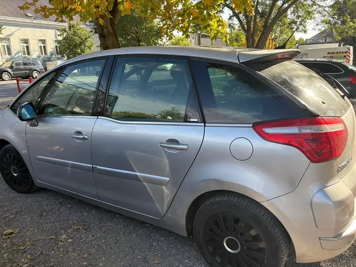 Citroen C4 Picasso 2007 photo 2