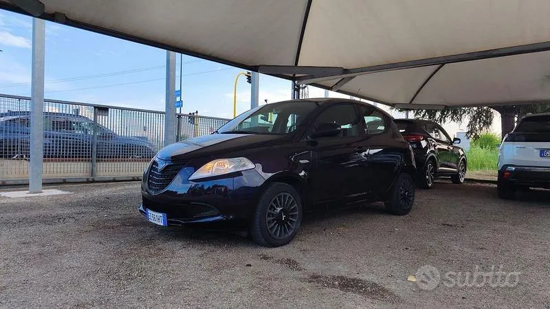 Lancia Ypsilon