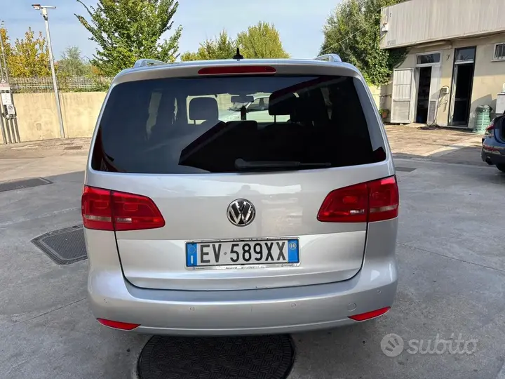 Volkswagen Touran 2014 photo 5