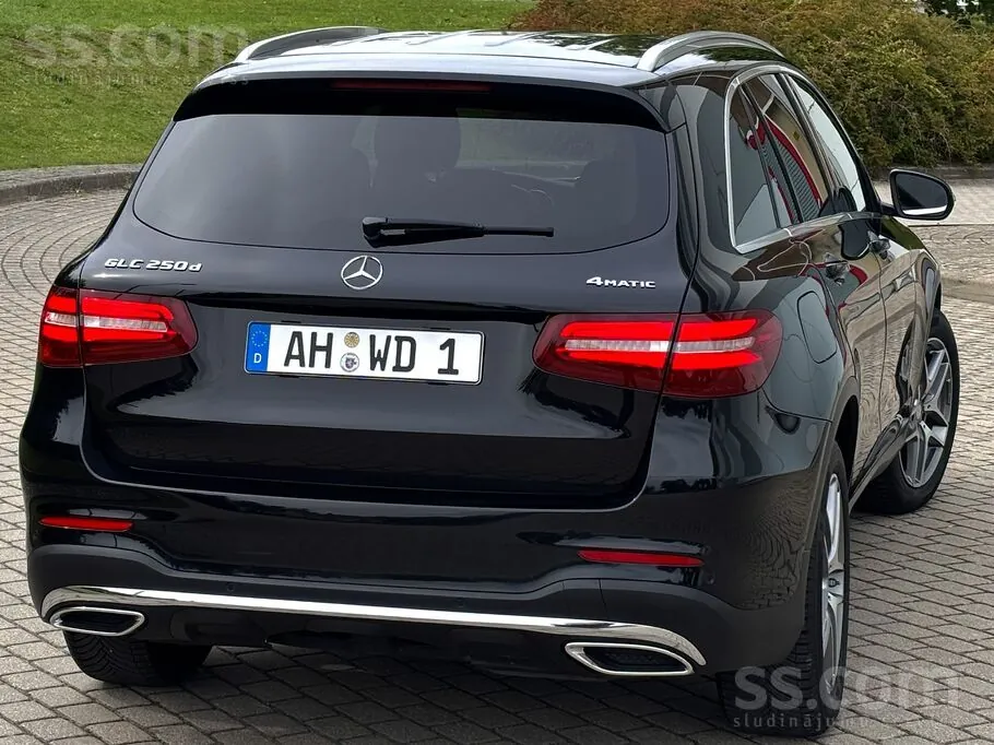 Mercedes-Benz Glc 250 2016 photo 2