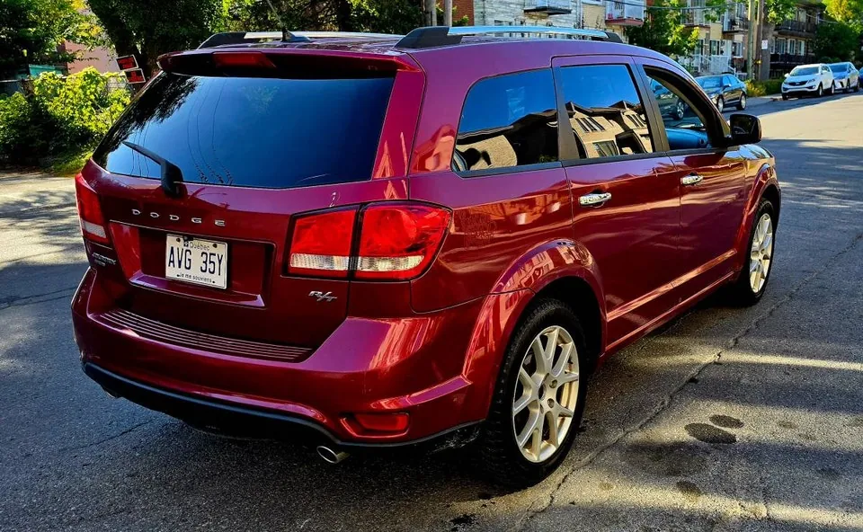 Dodge Journey 2011 photo 4