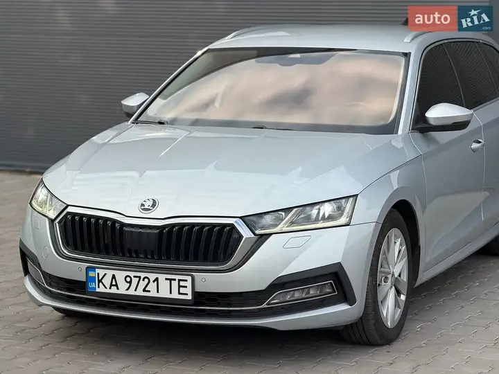 Skoda Octavia 2020 photo 2
