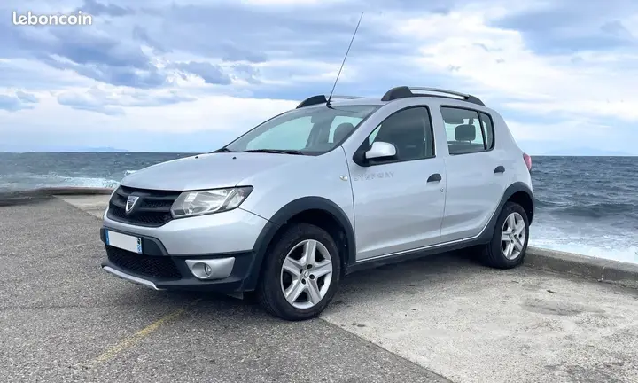 Dacia Sandero 2014 photo 2