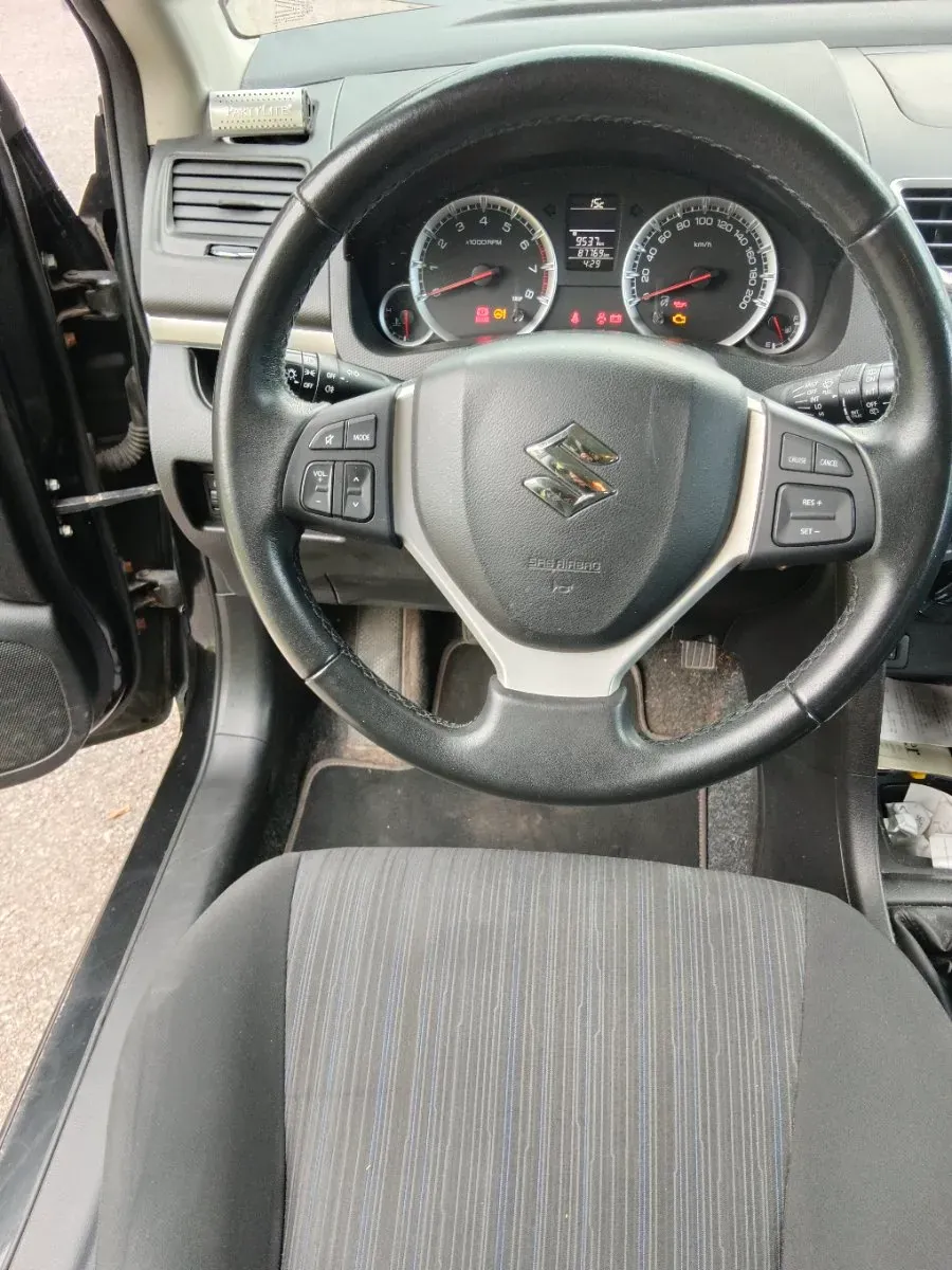 Suzuki Swift 2016 photo 3