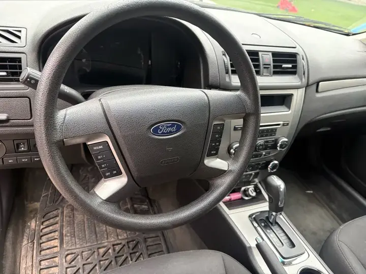 Ford Fusion 2010 photo 5