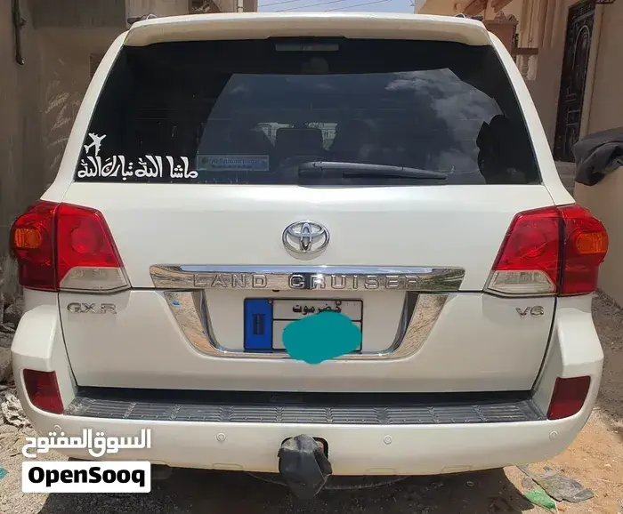 Toyota Land Cruiser 2014 photo 2