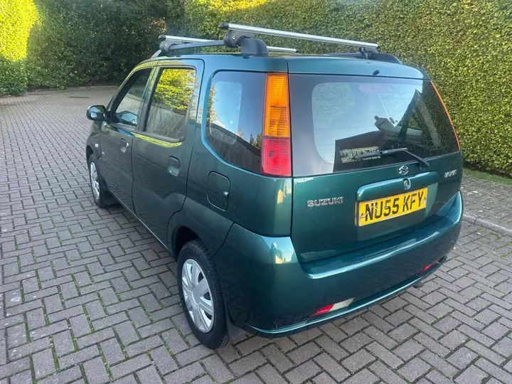 Suzuki Ignis 2005 photo 4
