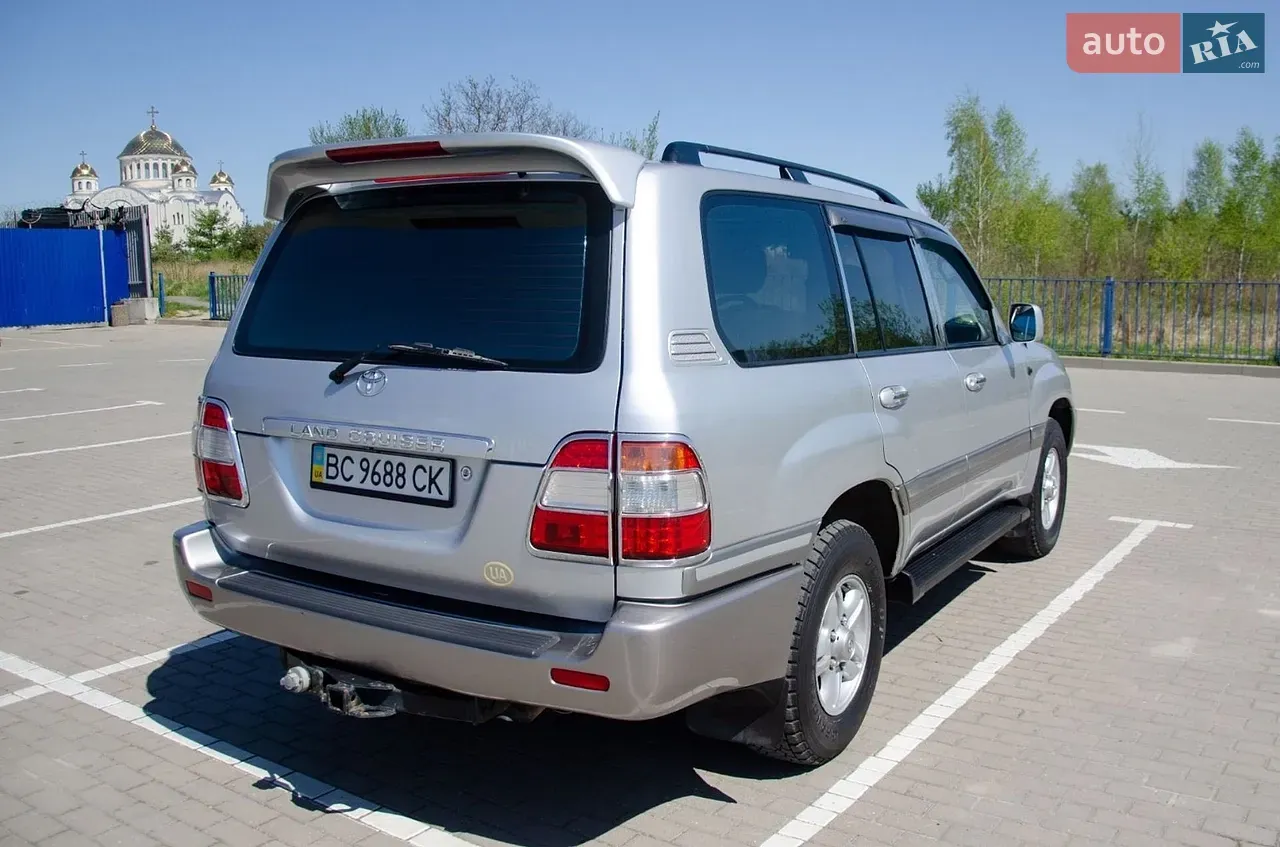 Toyota Land Cruiser 2005 photo 4