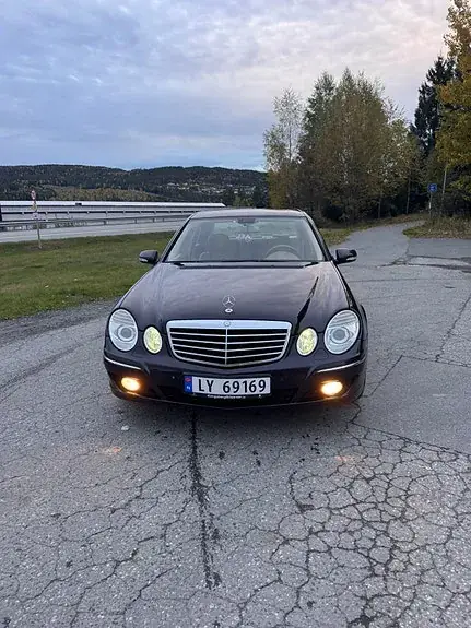 Mercedes-Benz E 220 D