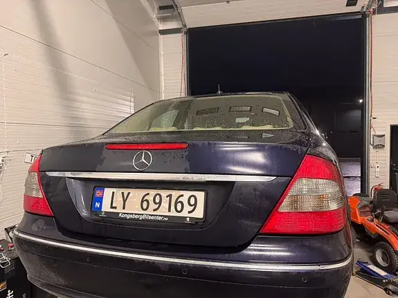 Mercedes-Benz E 220 D 2006 photo 5
