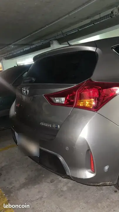 Toyota Auris 2013 photo 2
