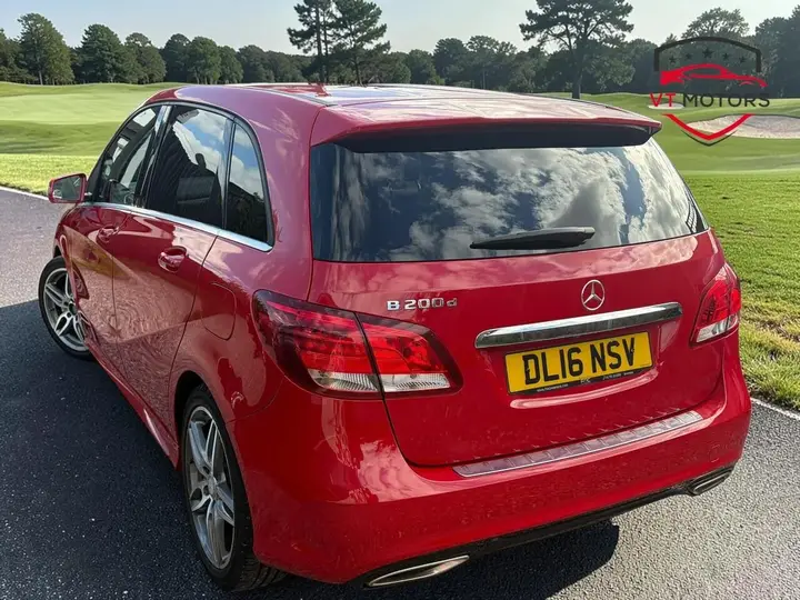 Mercedes-Benz B-Class 2016 photo 5