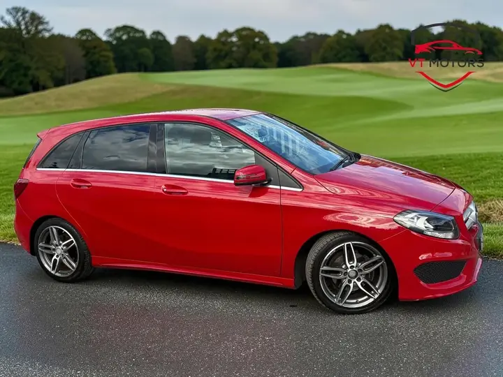 Mercedes-Benz B-Class 2016 photo 2