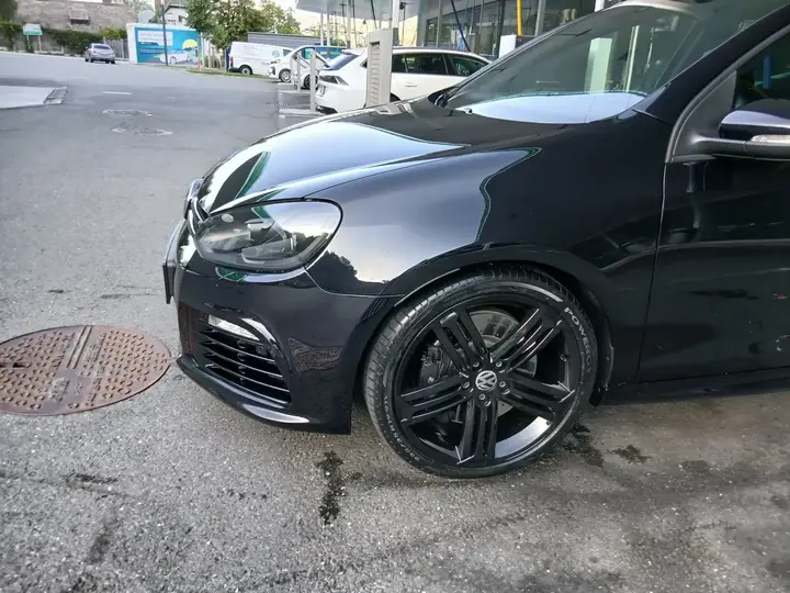 Volkswagen Golf R