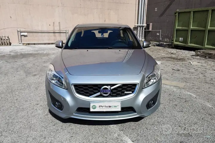 Volvo C30 2012 photo 2