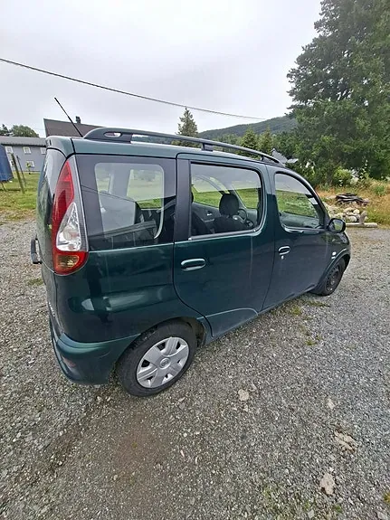 Toyota Yaris 2005 photo 4