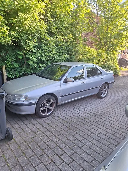 Peugeot 406