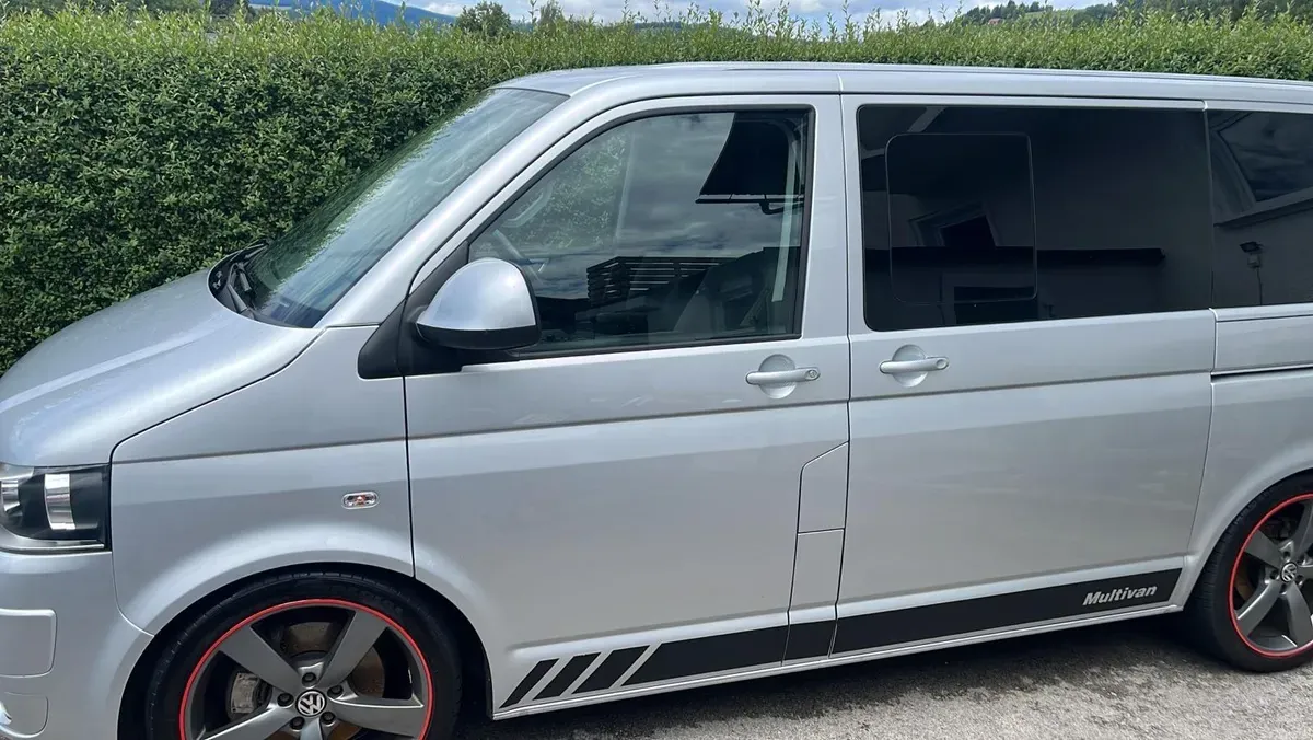 Volkswagen T5 2013 photo 2